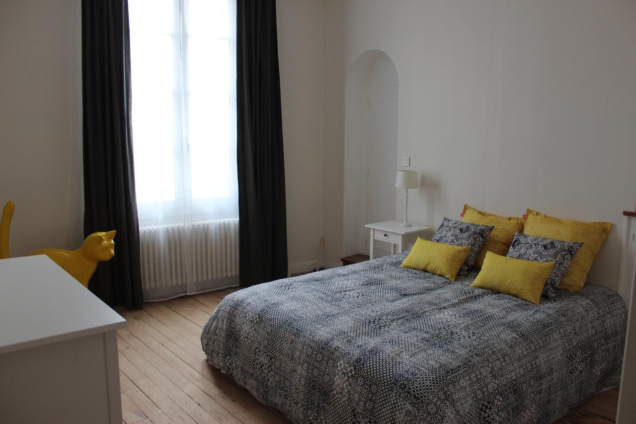 L'Angely - Chambres D'Hotes Ниор Екстериор снимка